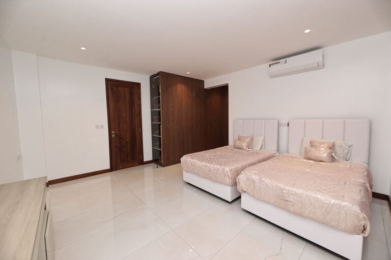 the-axis-residence-nyali23